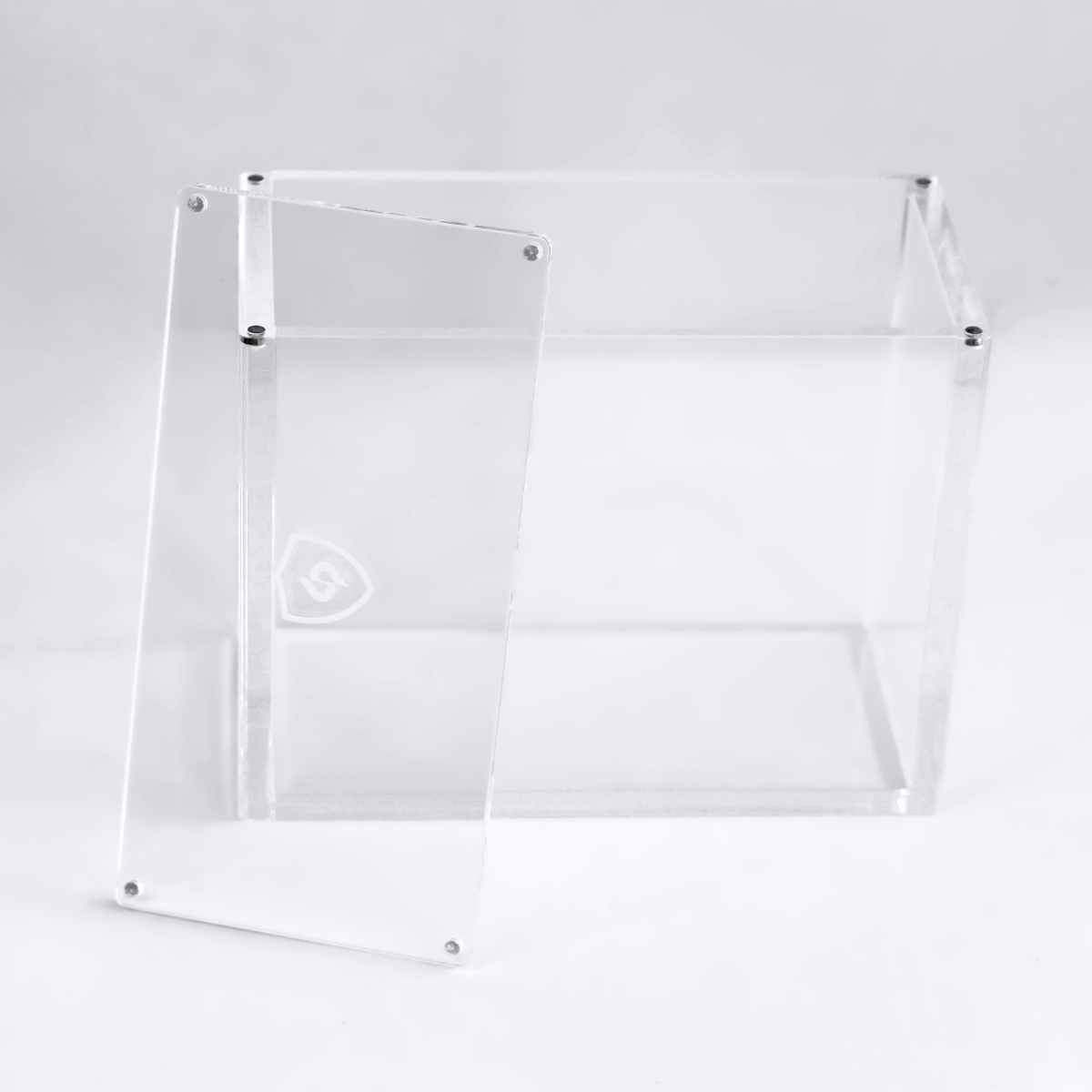 SPECTRAL GEAR - Magnetic Acryl Case für One Piece Display OP-01 Reprint & OP-03 example 3